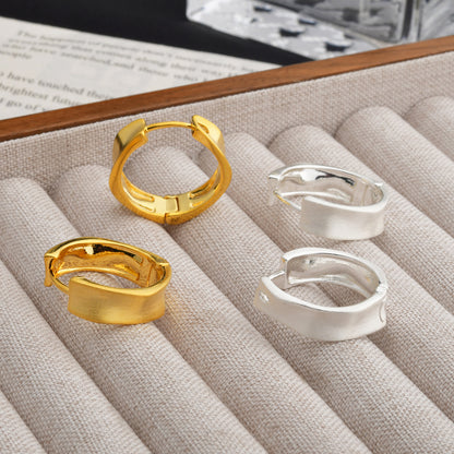 不規則圓形拉絲耳環－商品主圖｜https://igowo.tw/