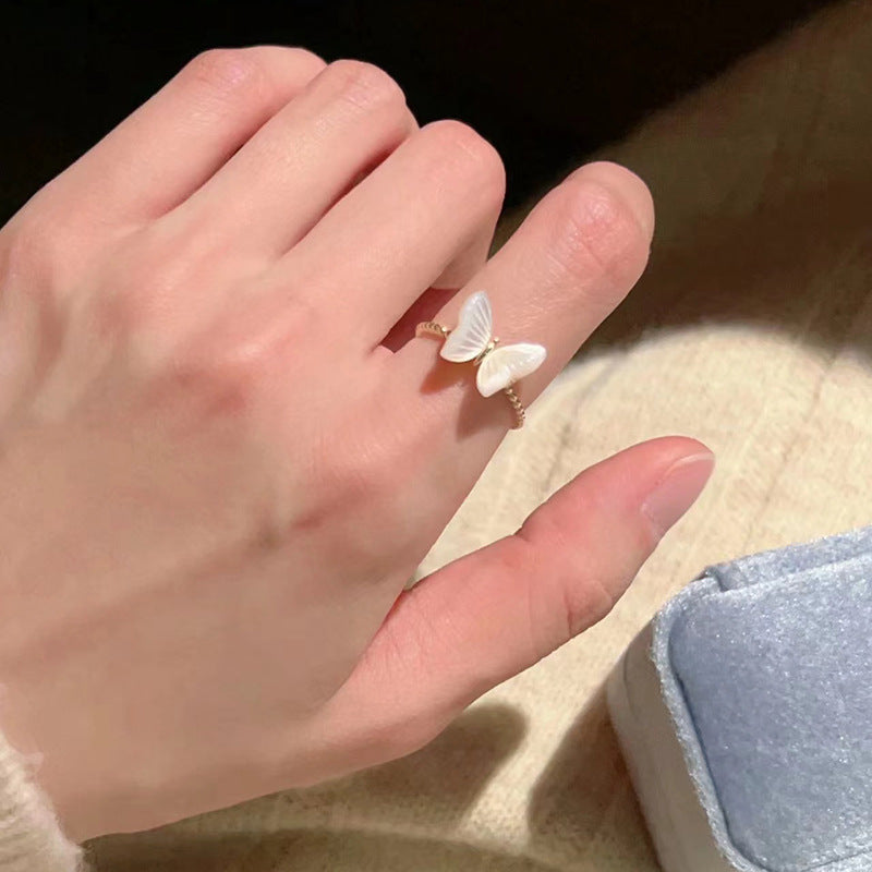 琺瑯蝴蝶可調式戒指－細節特寫53｜https://igowo.tw/