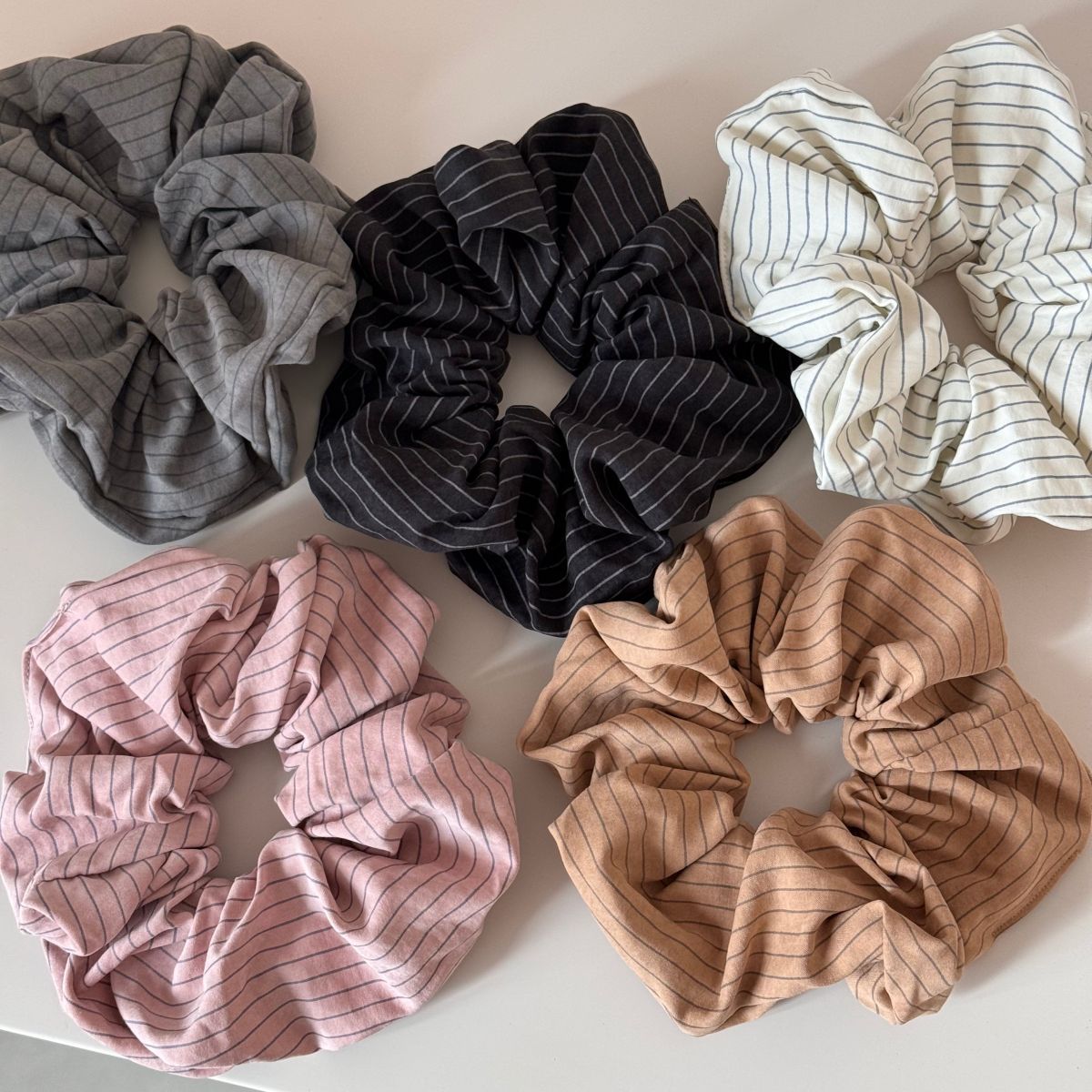 格紋大腸圈簡約髮圈－第二視角實拍｜https://igowo.tw/