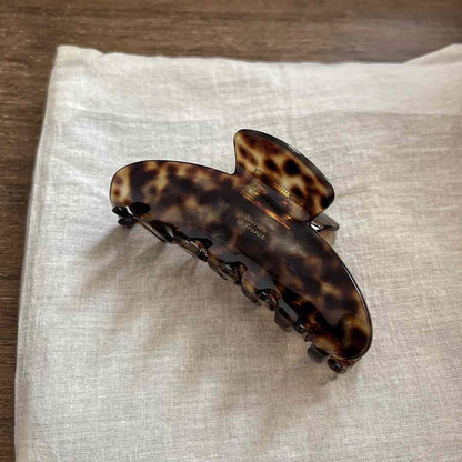 棕色珍珠鯊魚夾