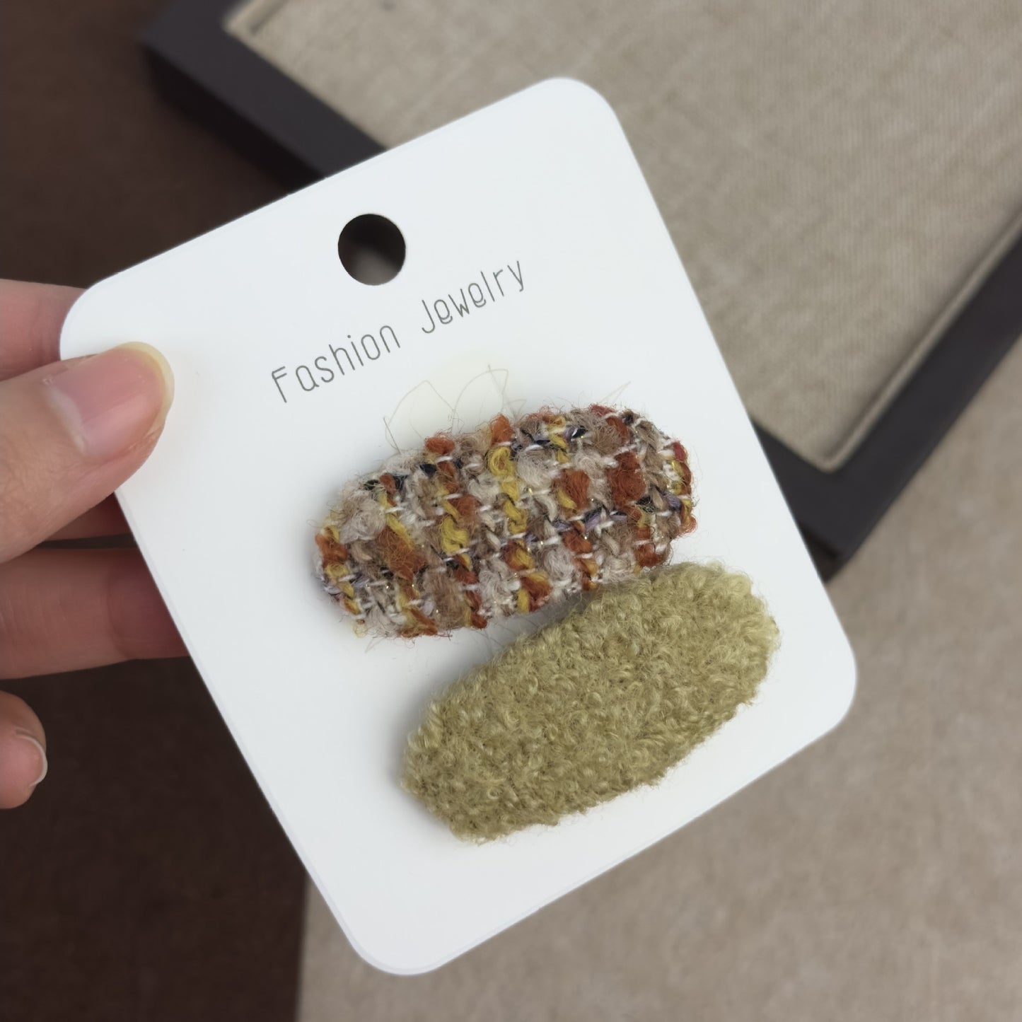 撞色絨面格紋復古髮夾