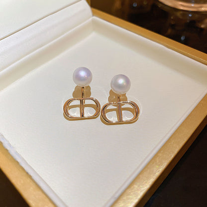 金色鋯石字母耳扣－細節特寫14｜https://igowo.tw/