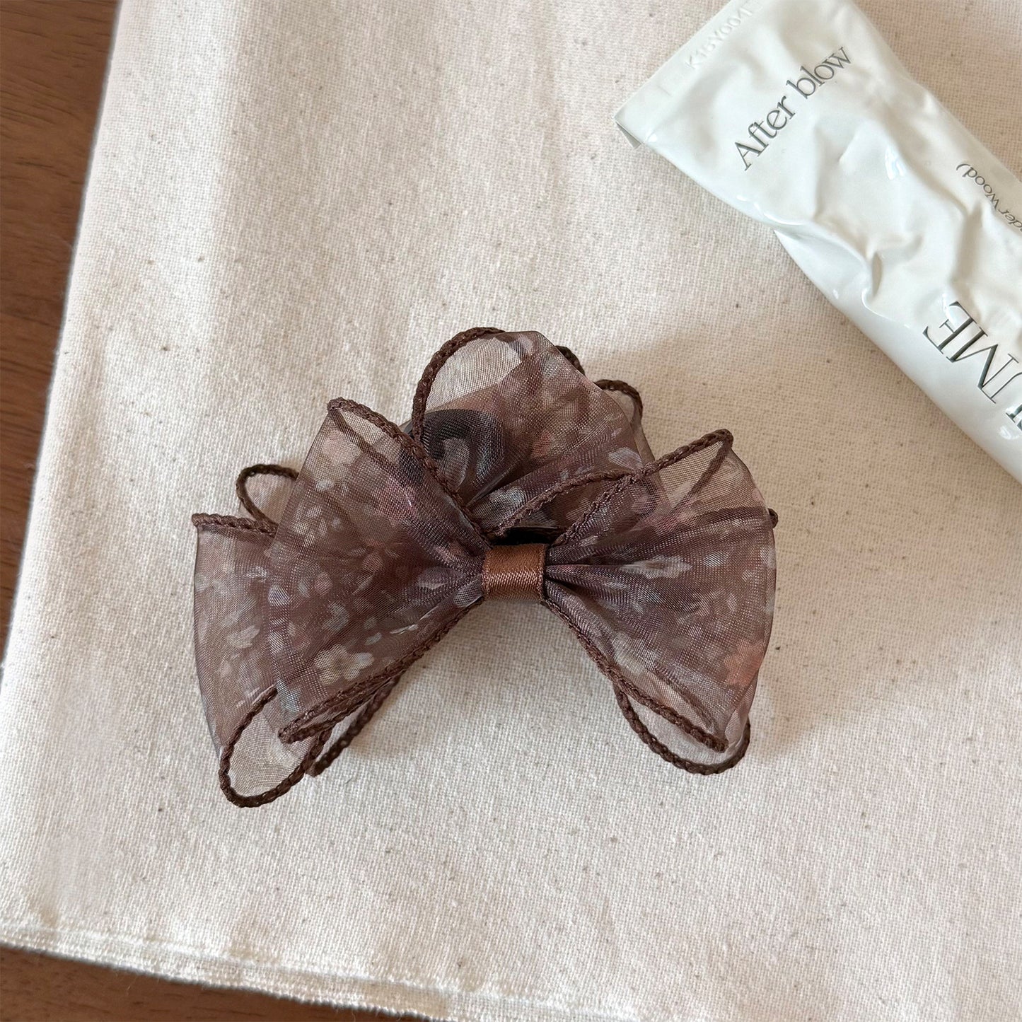 棕色碎花蝴蝶結髮夾