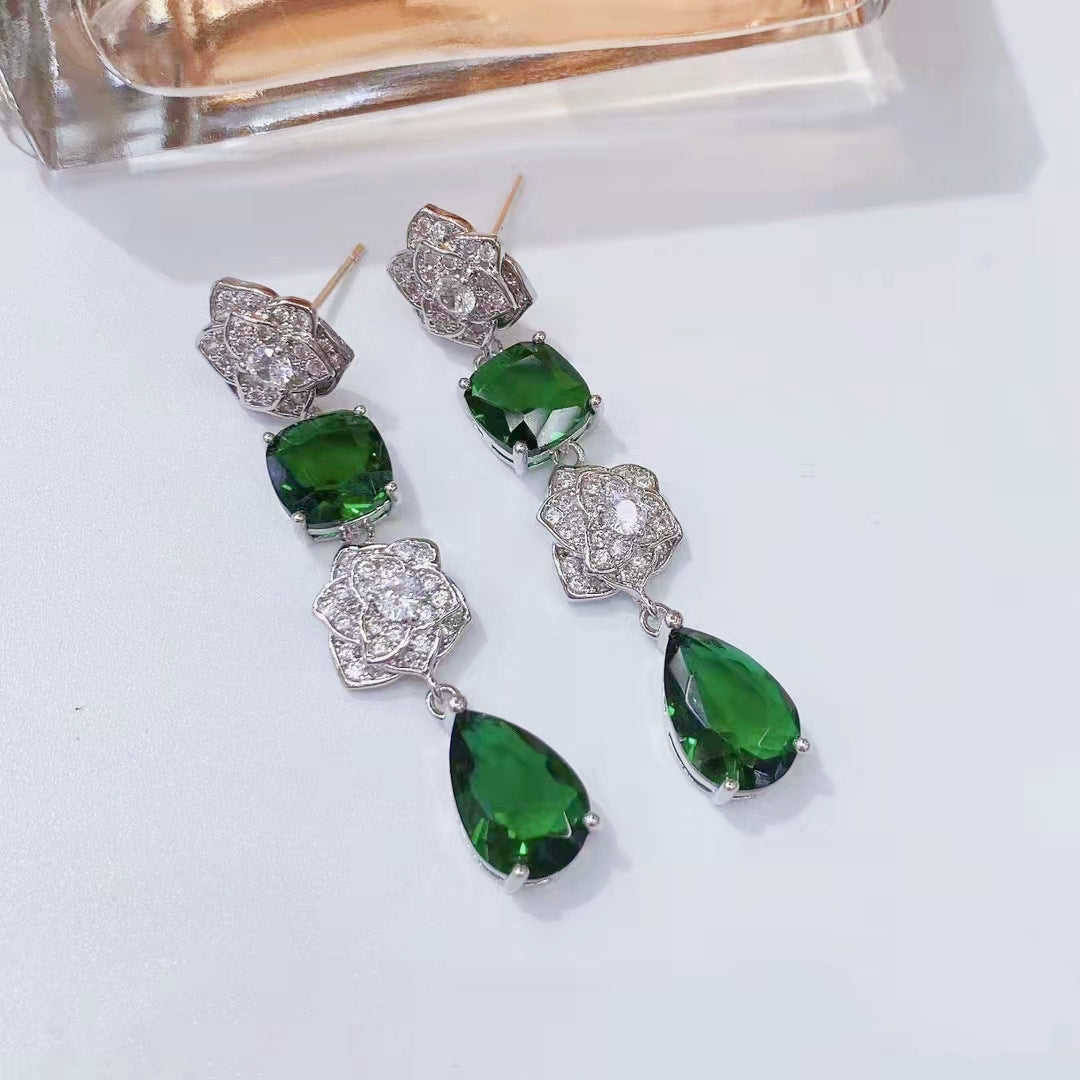 S925彩色鋯石花朵水滴耳釘－粉紅色款細節｜https://igowo.tw/