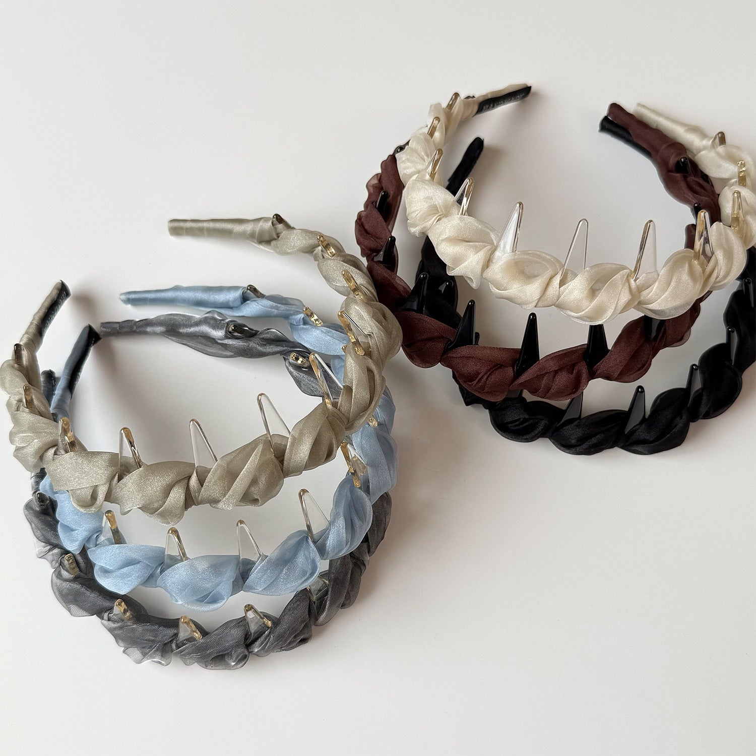 纏繞簡約髮箍－咖色網紗款細節｜https://igowo.tw/