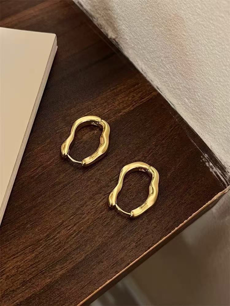 金色金屬簡約耳環－39#耳扣-金色款細節35｜https://igowo.tw/