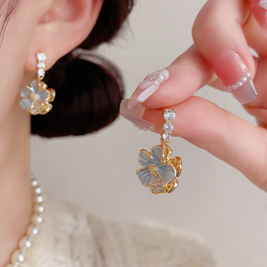 金色鋯石花朵電鍍耳環－商品主圖｜https://igowo.tw/
