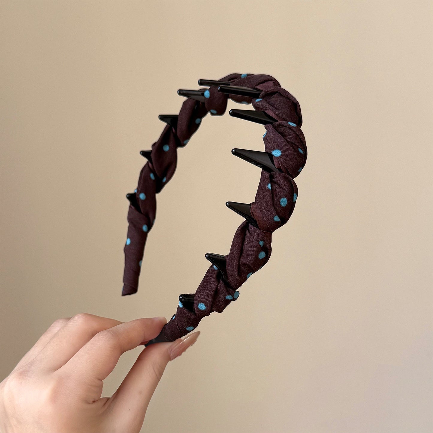 棕色波點纏繞髮箍－商品主圖｜https://igowo.tw/