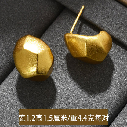 沙金扭紋復古耳釘－細節特寫8｜https://igowo.tw/