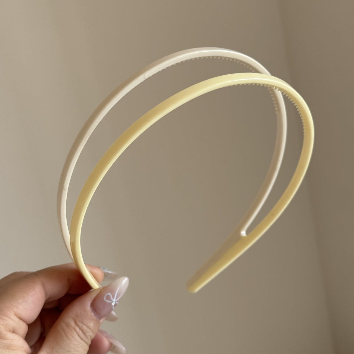 繽紛簡約髮箍－拼接髮箍-米紫款細節｜https://igowo.tw/