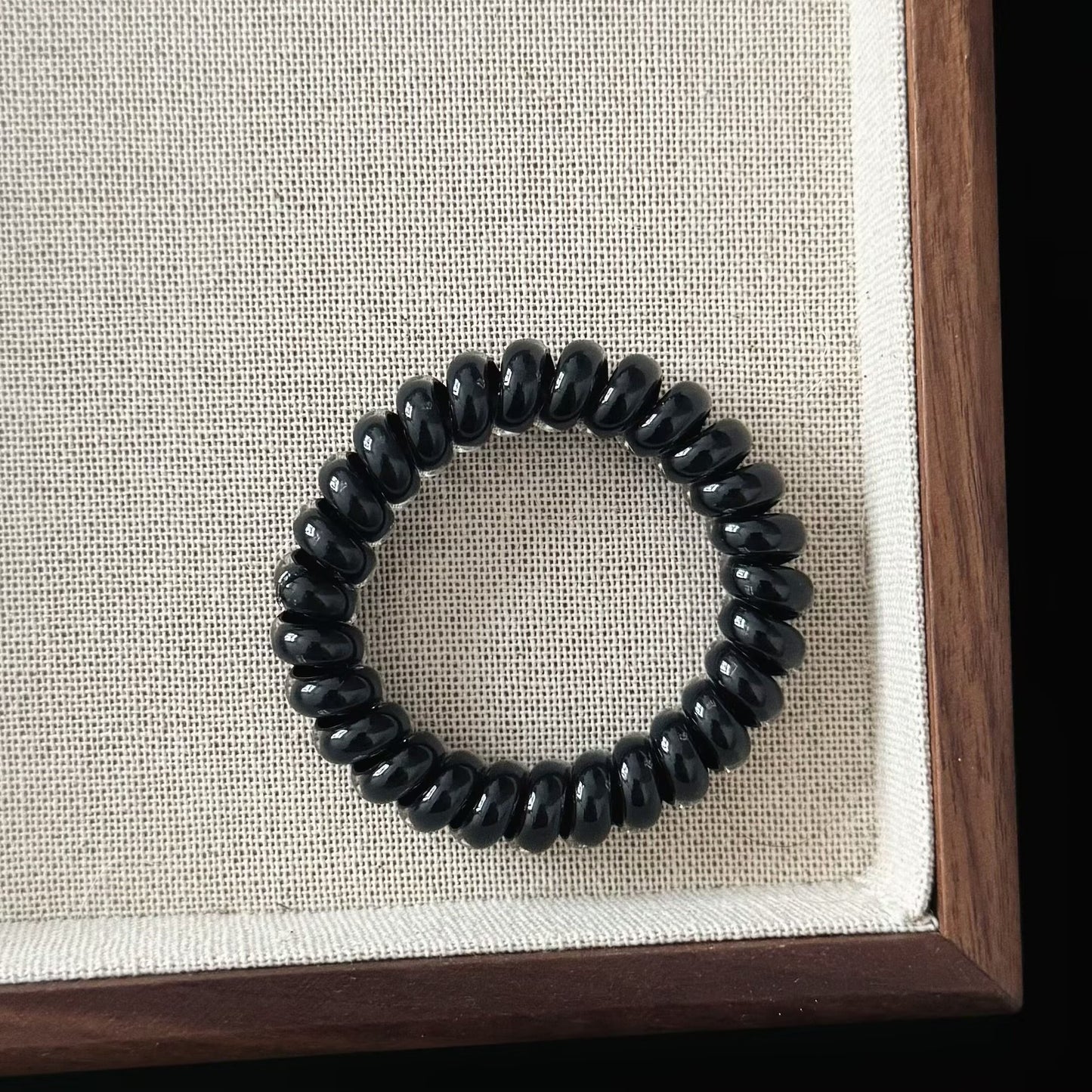 簡約經典髮圈－磨砂粉色電話線款細節5｜https://igowo.tw/