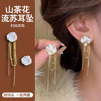 琺瑯山茶花流蘇耳環－商品主圖｜https://igowo.tw/