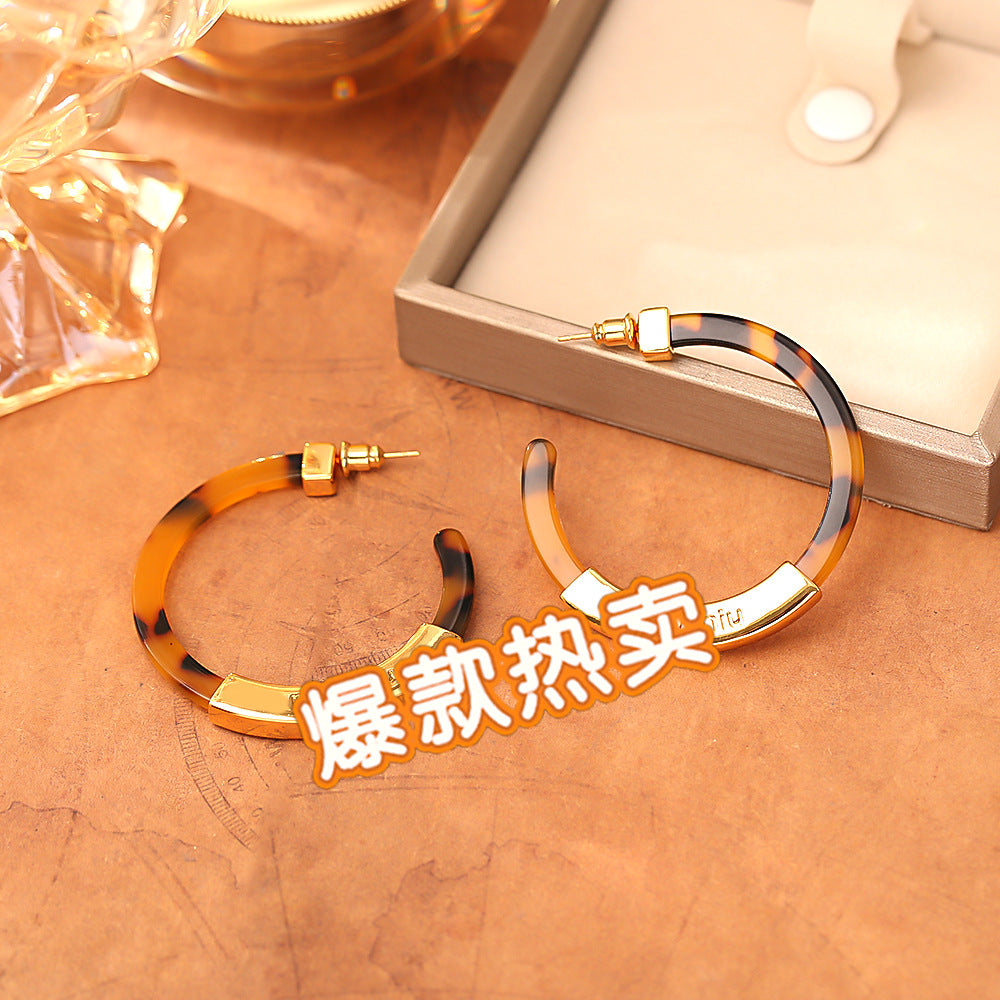 醋酸板材C形耳環－商品主圖｜https://igowo.tw/