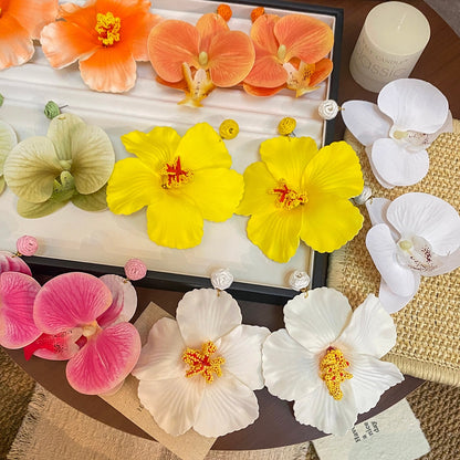 蝴蝶花朵長版耳墜－3/蝴蝶蘭白款細節｜https://igowo.tw/