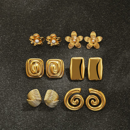 金色不鏽鋼花朵耳釘－第二視角實拍｜https://igowo.tw/