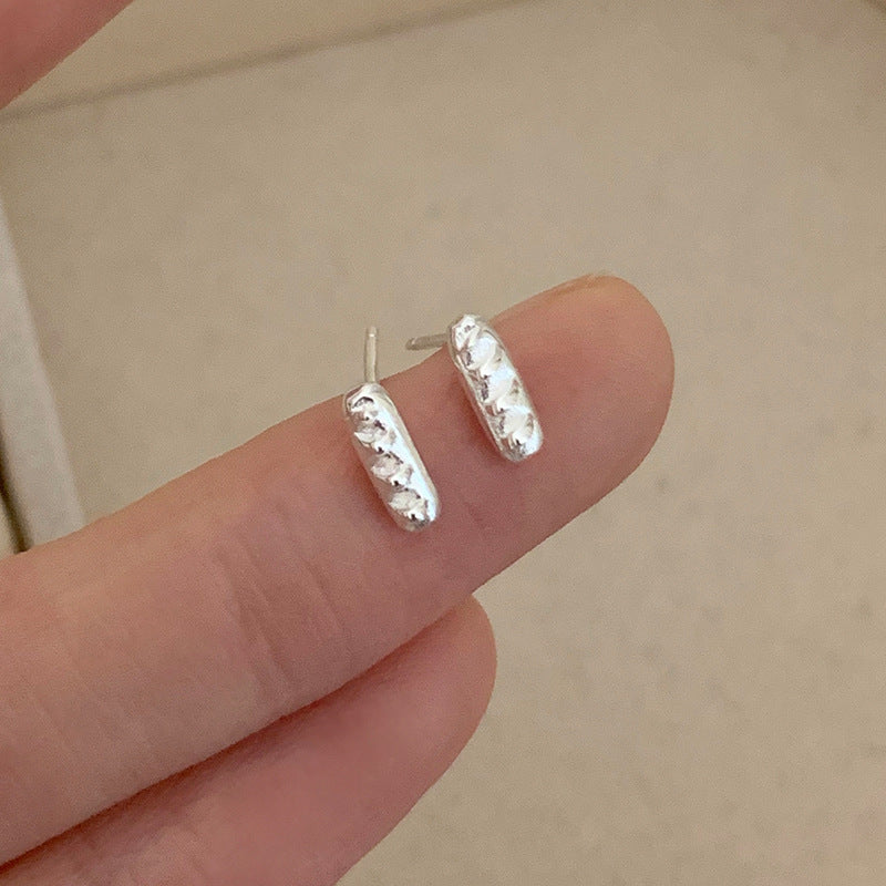 簡約經典耳釘
