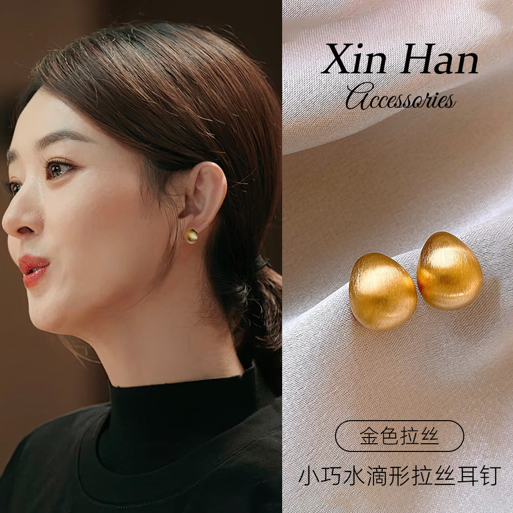 圓珠拉絲小巧耳釘－商品主圖｜https://igowo.tw/