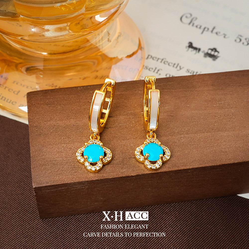 幸運草鑲鑽小巧耳扣