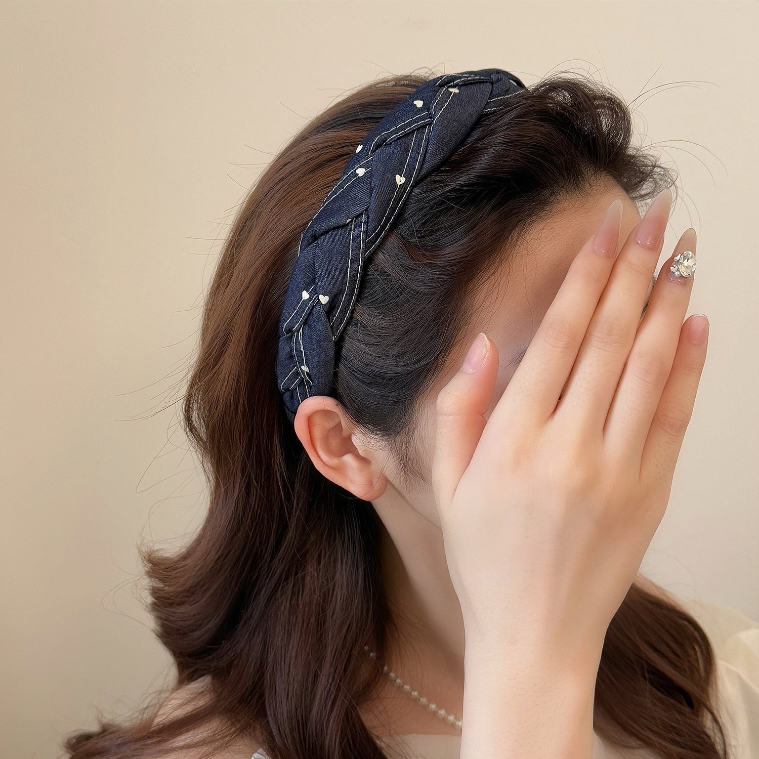 布面愛心扭紋編織髮箍－纏繞髮箍款實拍｜https://igowo.tw/