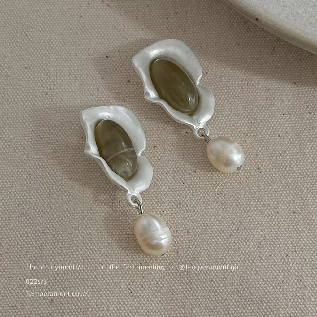 珍珠不規則耳環－商品主圖｜https://igowo.tw/