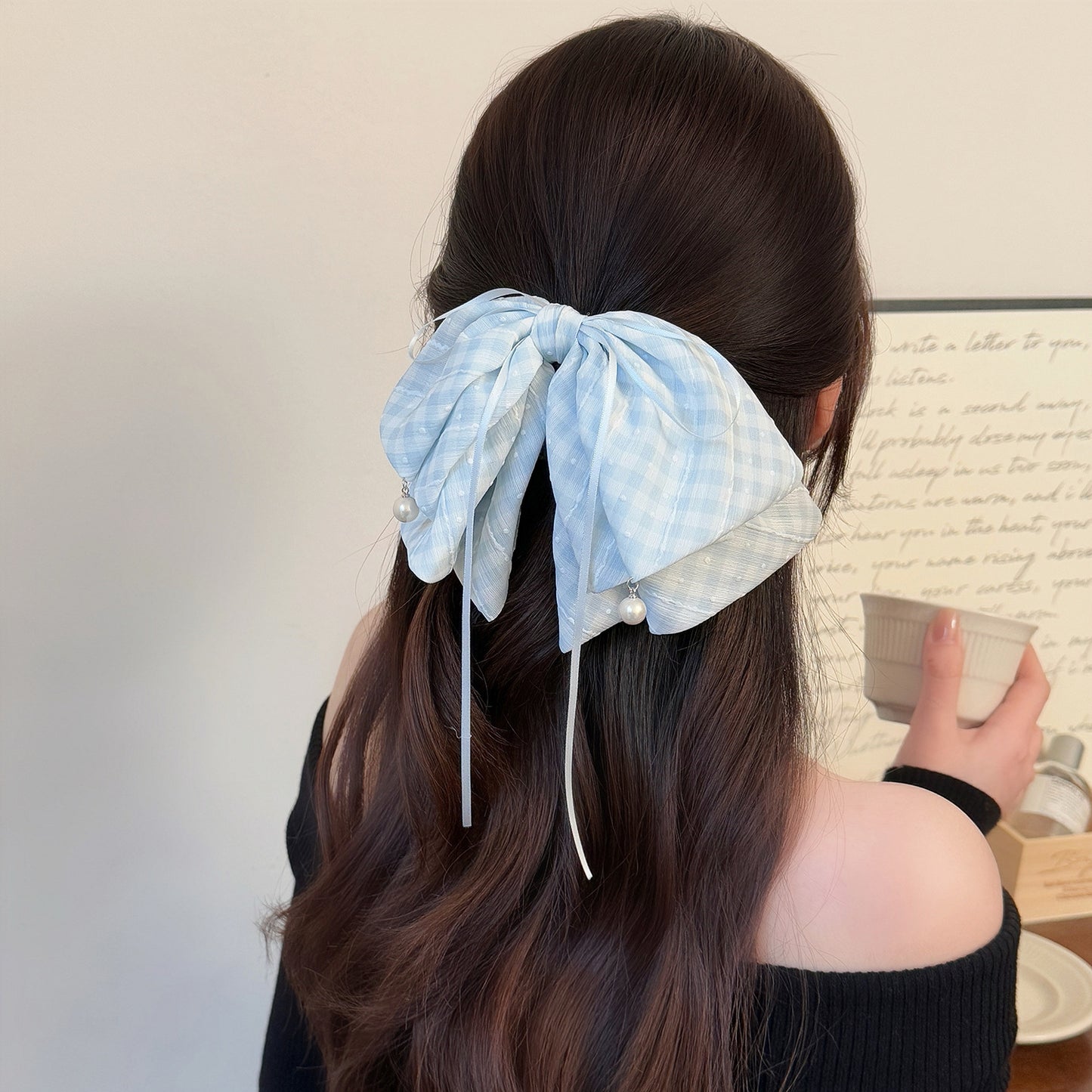 蝴蝶結鯊魚夾－粉色格紋款實拍｜https://igowo.tw/