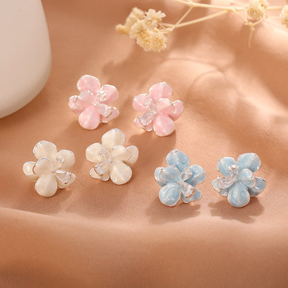 銀針花朵耳釘－商品主圖｜https://igowo.tw/