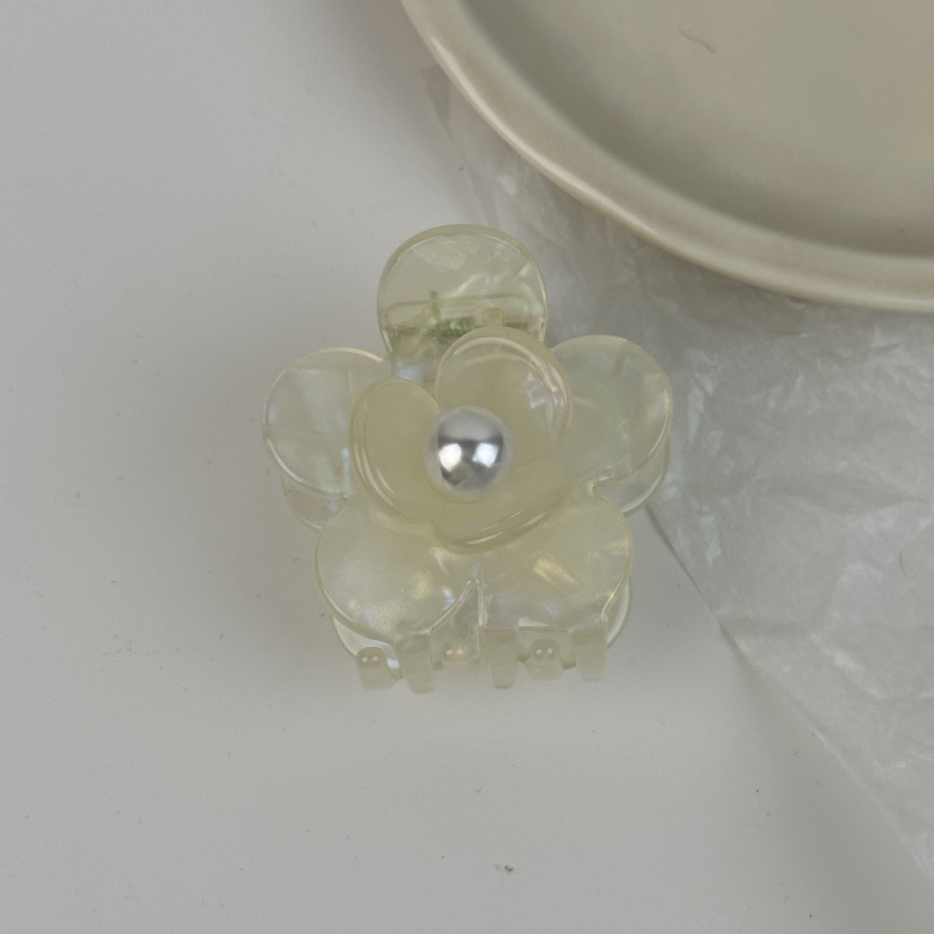 醋酸板材花朵鯊魚夾－細節特寫4｜https://igowo.tw/