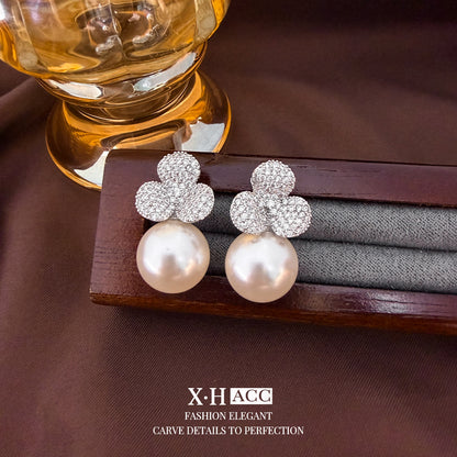 S925珍珠鋯石耳釘－細節特寫1｜https://igowo.tw/
