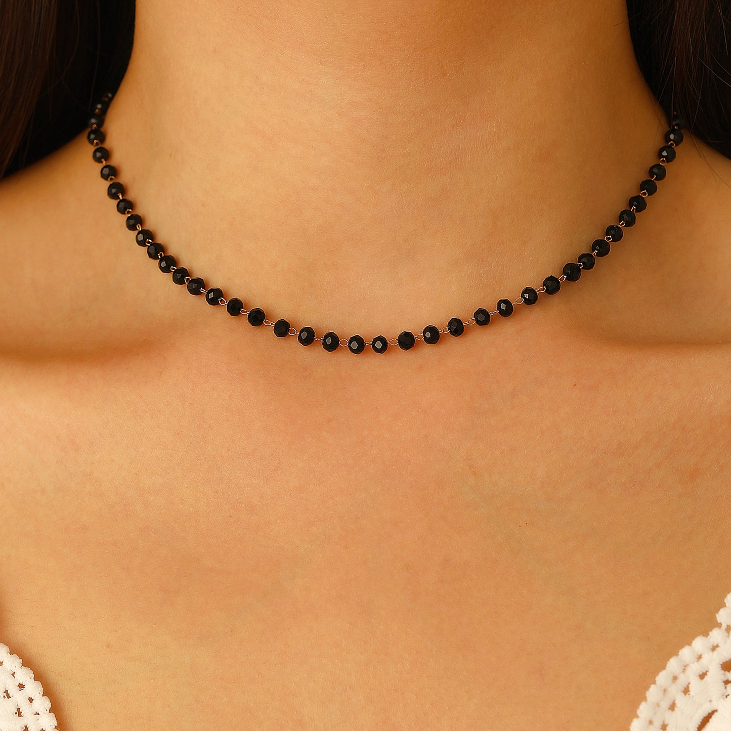 黑色串珠蝴蝶墜飾項鍊
