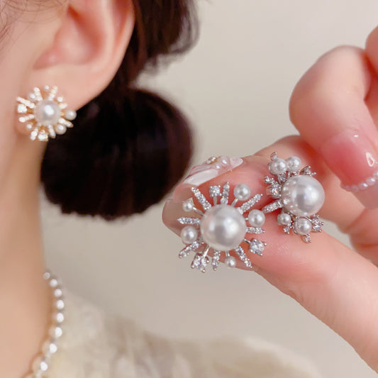 珍珠太陽花簡約耳釘－商品主圖｜https://igowo.tw/