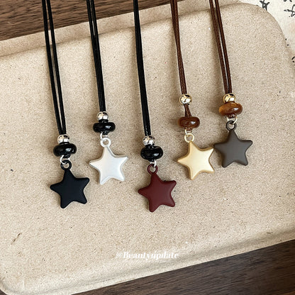 樹脂星星墜飾復古項鍊－項鍊-黑色-銀色款實拍｜https://igowo.tw/