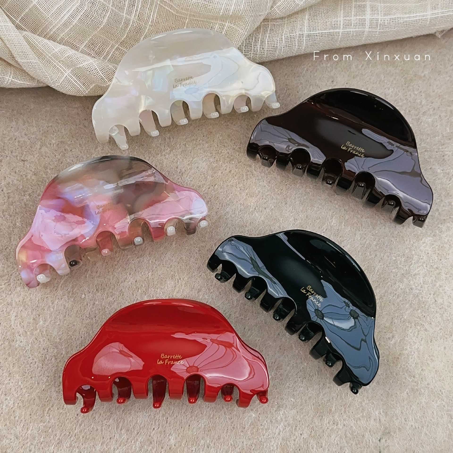 醋酸板材復古鯊魚夾－商品主圖｜https://igowo.tw/