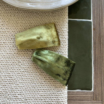 絨面復古髮夾－商品主圖｜https://igowo.tw/