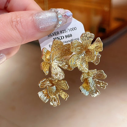 珍珠銀針花朵流蘇耳釘－細節特寫38｜https://igowo.tw/