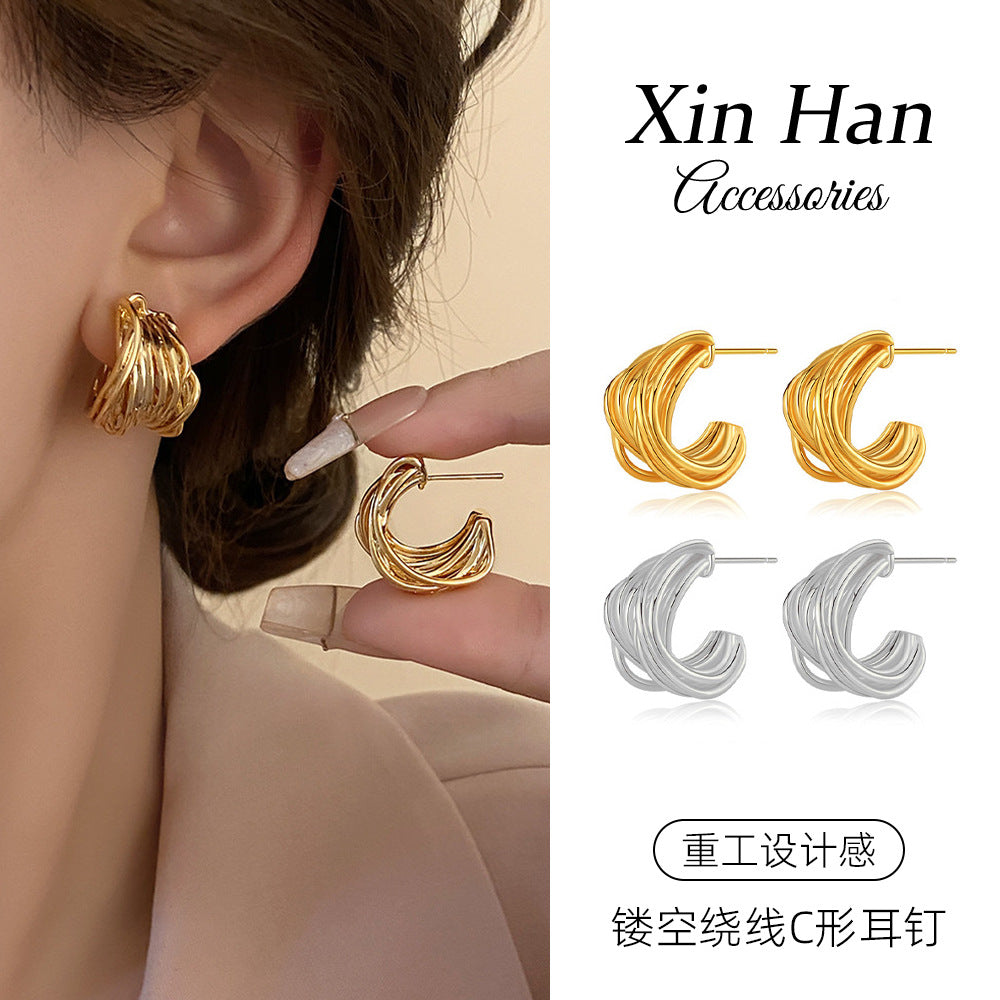 交叉C形精雕耳釘－商品主圖｜https://igowo.tw/
