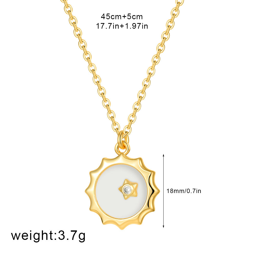 金色貝母鋯石墜飾項鍊－細節特寫6｜https://igowo.tw/