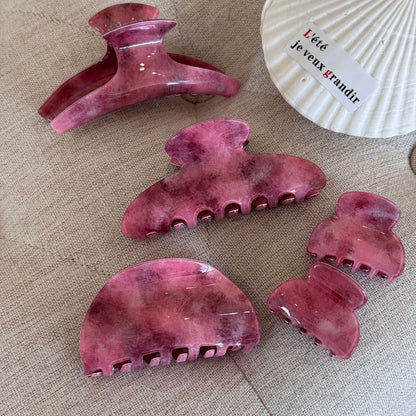 漸層粉色鯊魚夾－第二視角實拍｜https://igowo.tw/
