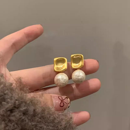 金屬幾何拉絲復古耳環－商品主圖｜https://igowo.tw/