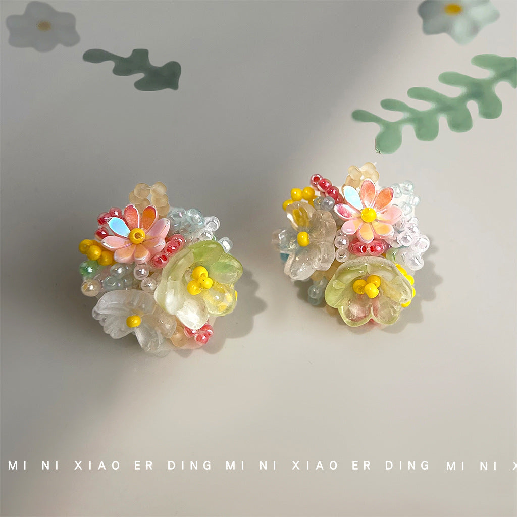 繽紛串珠花朵耳釘－商品主圖｜https://igowo.tw/