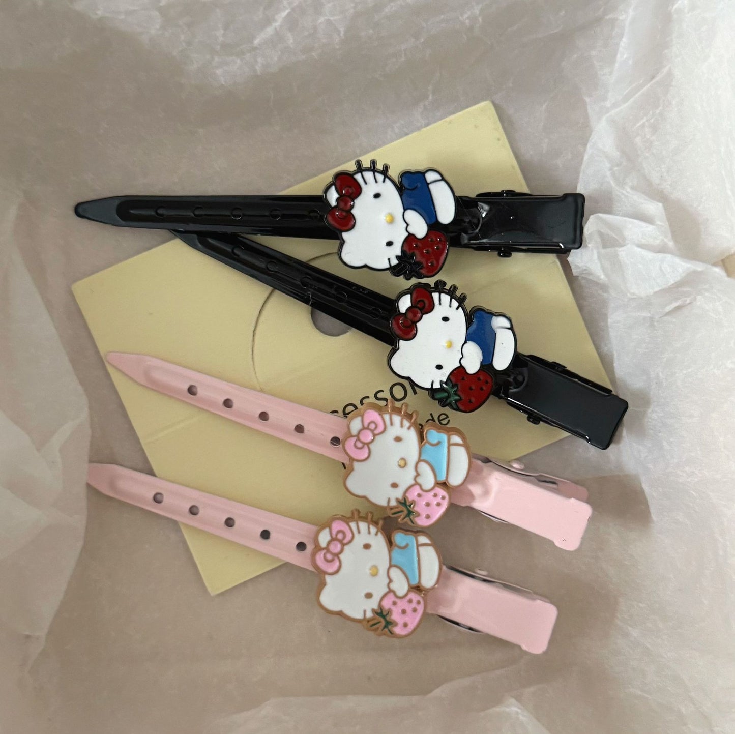 粉色草莓貓咪髮夾－商品主圖｜https://igowo.tw/