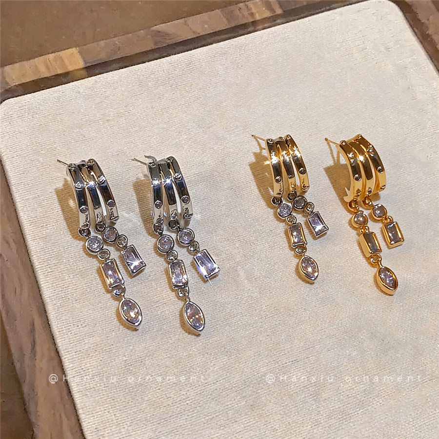 金色鋯石流蘇電鍍耳釘－第二視角實拍｜https://igowo.tw/