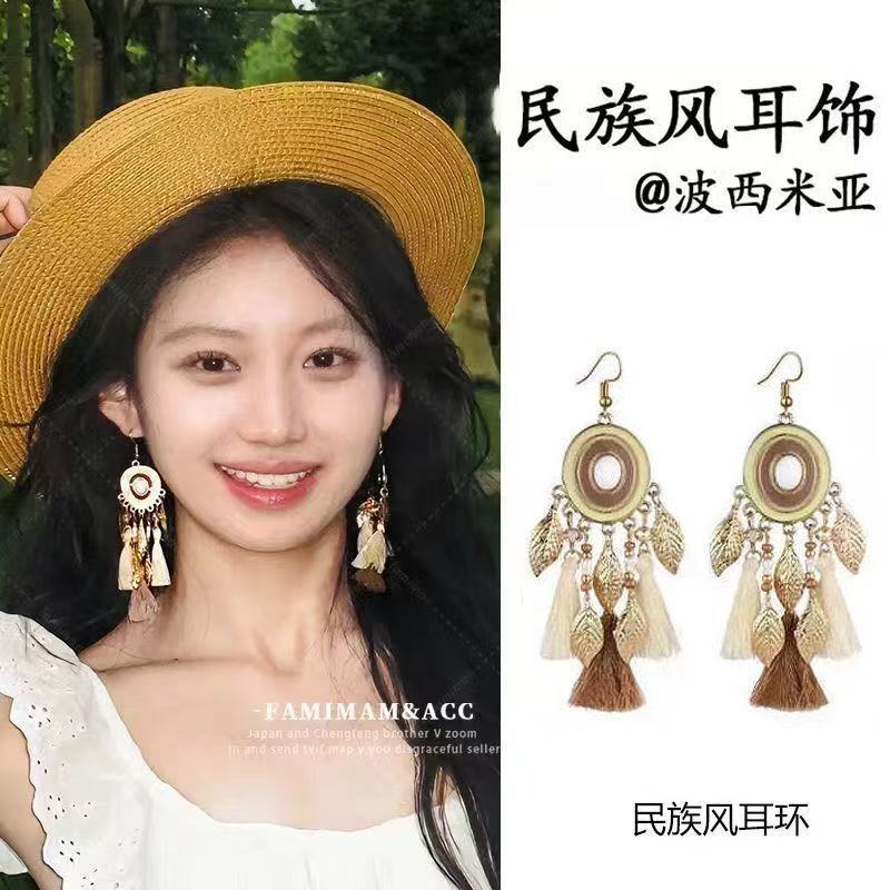 羽毛花朵流蘇復古耳鉤－20#耳鉤-咖色款細節｜https://igowo.tw/