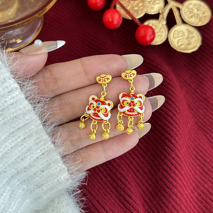 復古紅福袋不對稱耳墜－2/星星流蘇款細節｜https://igowo.tw/