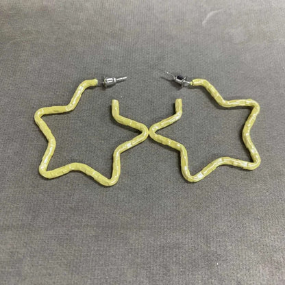 銀針噴漆褶皺星星耳圈簡約時尚百搭風耳環設計感小眾巨好看耳飾女