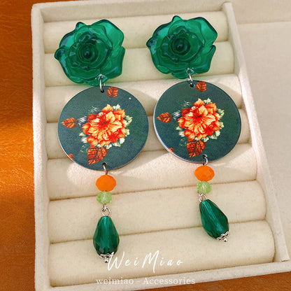 樹脂花朵水滴復古耳釘－商品主圖｜https://igowo.tw/