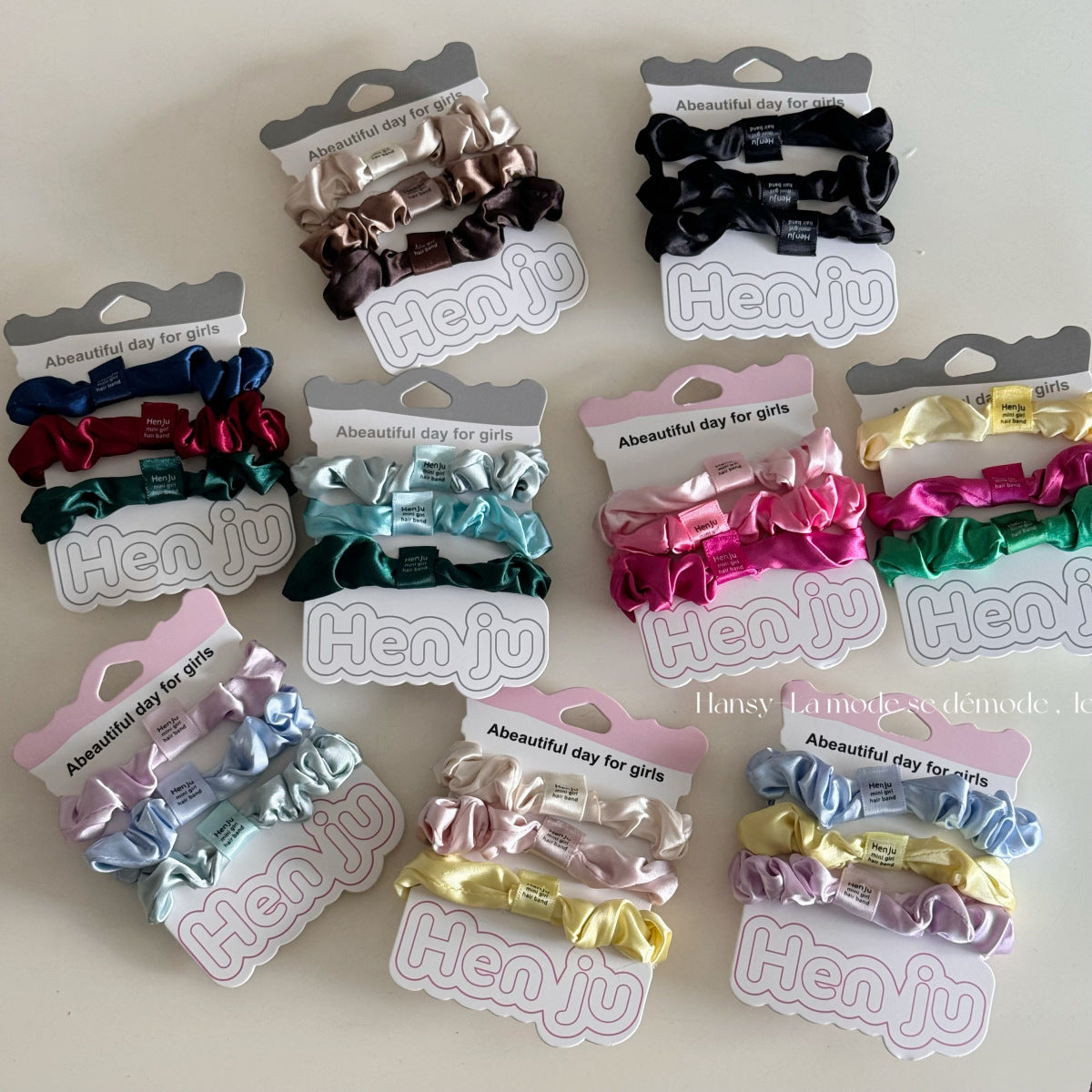 彩色彈力繩蝴蝶結髮圈－商品主圖｜https://igowo.tw/