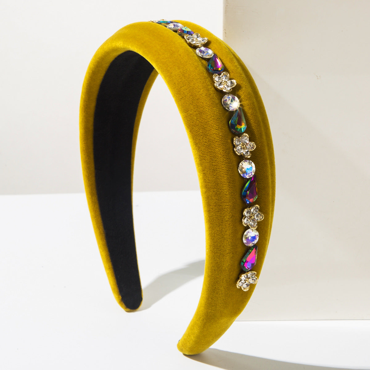 鋯石花朵寬版復古髮箍－軍綠色款細節1｜https://igowo.tw/