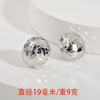 金色鋯石水滴簡約耳釘－細節特寫7｜https://igowo.tw/