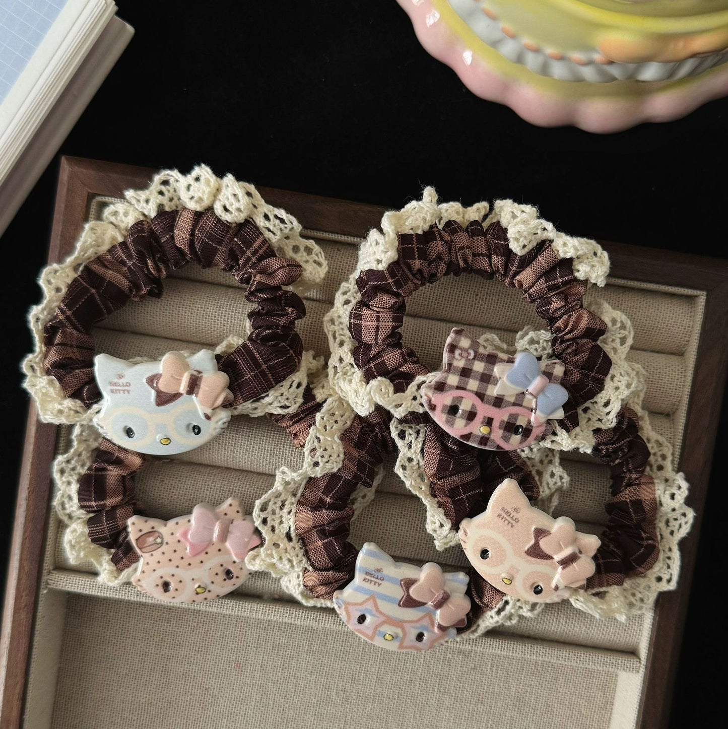 棕色貓咪髮圈－商品主圖｜https://igowo.tw/