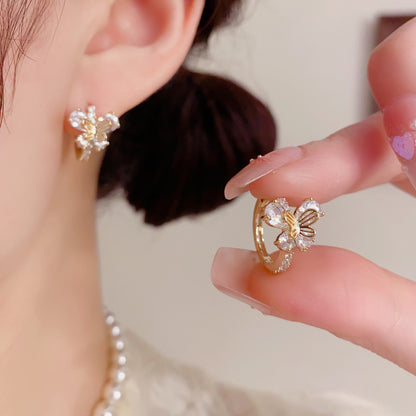 鋯石蝴蝶簡約耳扣－商品主圖｜https://igowo.tw/